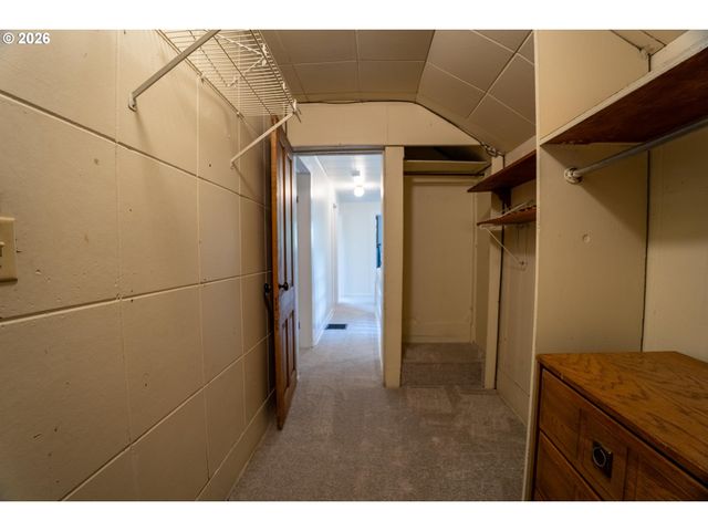 7228 Sw 4TH Ave, Portland, OR 97219
