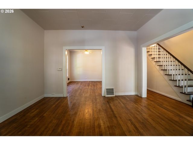 7228 Sw 4TH Ave, Portland, OR 97219