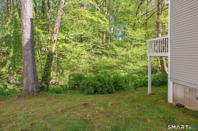 32 Quarry Village Road 32, Cheshire, CT 06410
