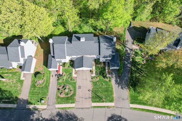 32 Quarry Village Road 32, Cheshire, CT 06410