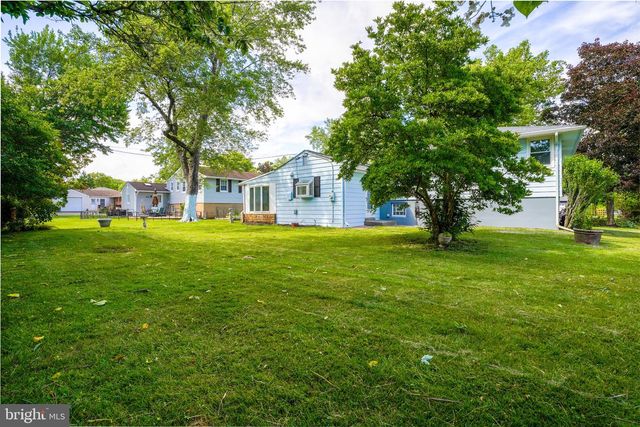 116 HUNTER RD, Plymouth Meeting, PA 19462