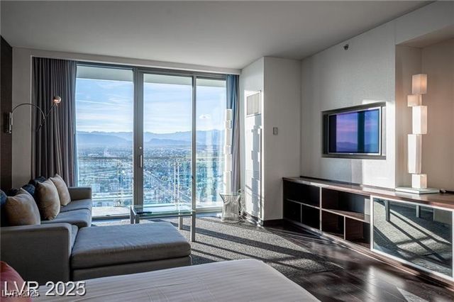 4381 West Flamingo Road 3303, Las Vegas, NV 89103