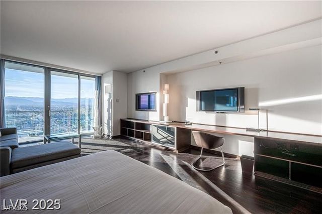 4381 West Flamingo Road 3303, Las Vegas, NV 89103