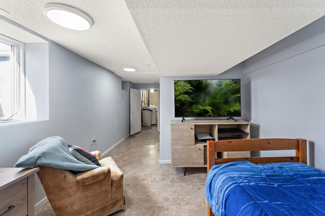 7077 Delaney Avenue, Inver Grove Heights, MN 55076