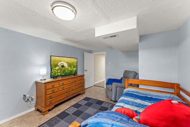 7077 Delaney Avenue, Inver Grove Heights, MN 55076