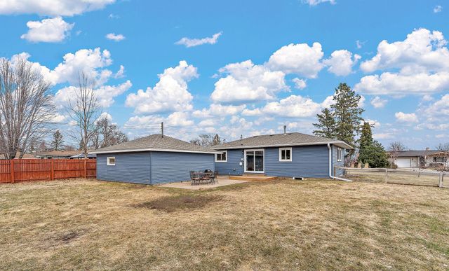 7077 Delaney Avenue, Inver Grove Heights, MN 55076