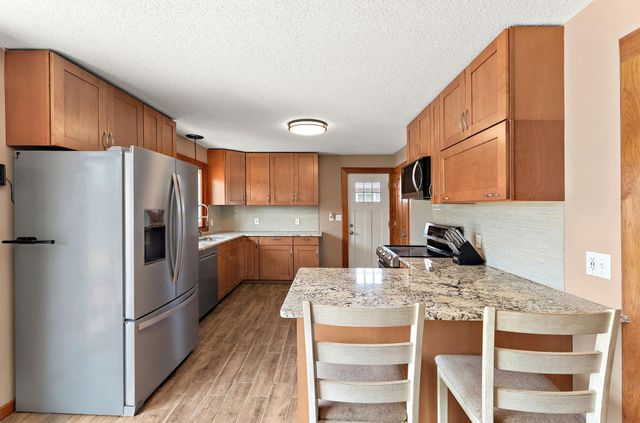 7077 Delaney Avenue, Inver Grove Heights, MN 55076