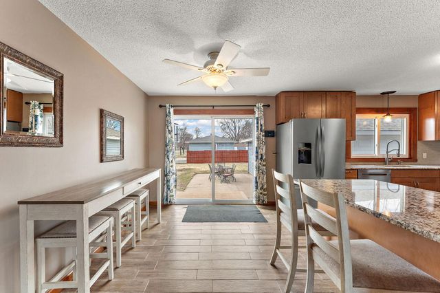 7077 Delaney Avenue, Inver Grove Heights, MN 55076