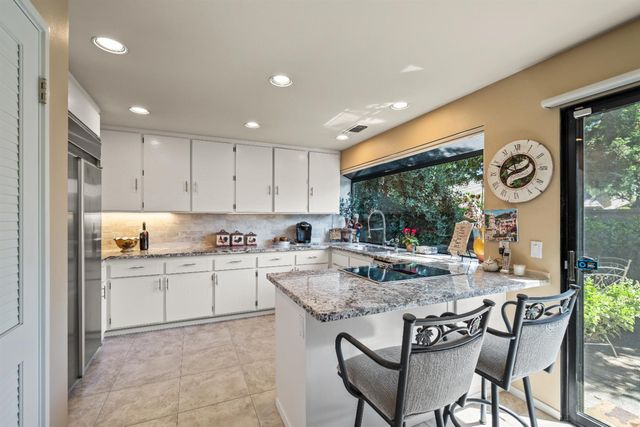 1839 Discovery Village Ln, Gold River, CA 95670