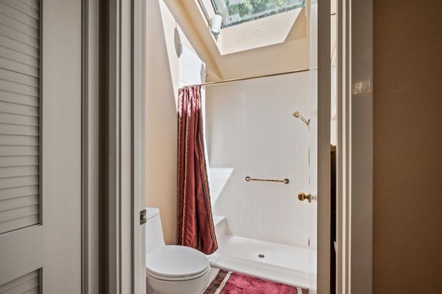 1839 Discovery Village Ln, Gold River, CA 95670