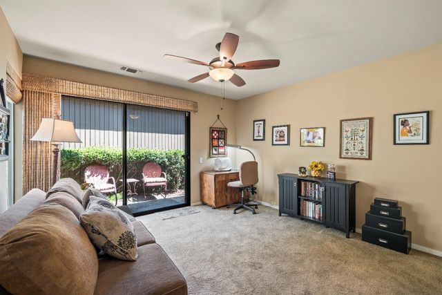 1839 Discovery Village Ln, Gold River, CA 95670