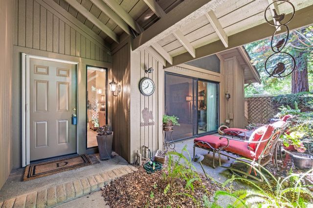 1839 Discovery Village Ln, Gold River, CA 95670