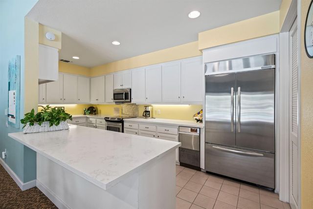 1839 Discovery Village Ln, Gold River, CA 95670