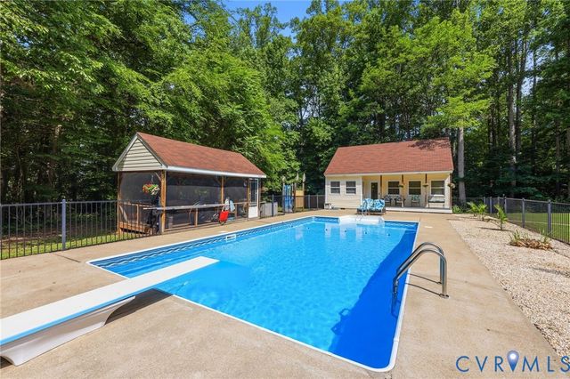 1375 Gills Rd, Powhatan, VA 23139