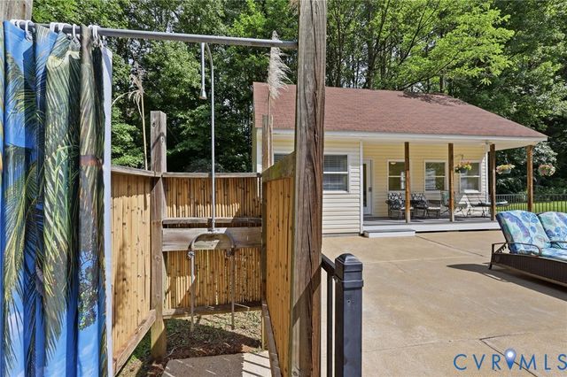1375 Gills Rd, Powhatan, VA 23139
