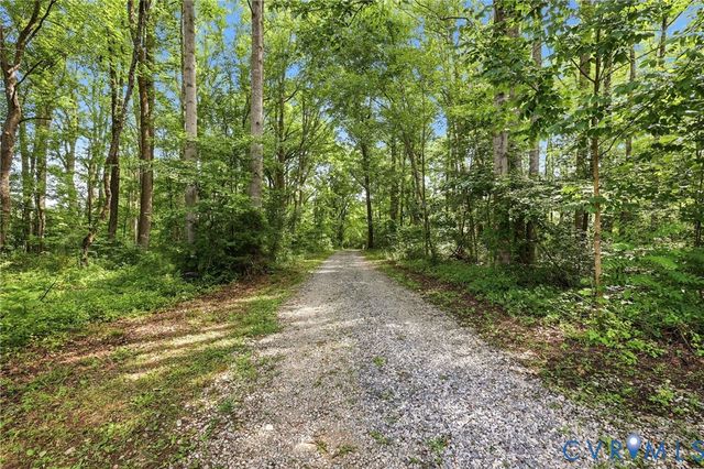 1375 Gills Rd, Powhatan, VA 23139