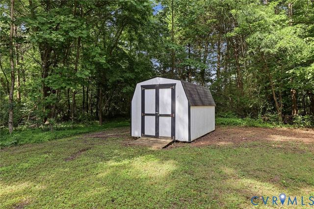1375 Gills Rd, Powhatan, VA 23139