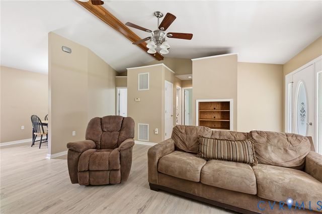 1375 Gills Rd, Powhatan, VA 23139