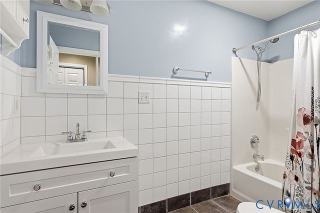 1375 Gills Rd, Powhatan, VA 23139