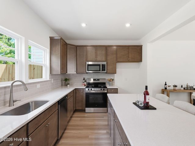 124 Storage Road, Wilmington, NC 28412