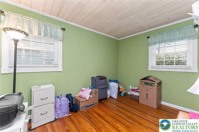 18 South Callowhill Street, Topton Boro, PA 19562