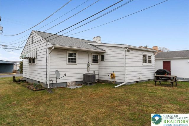 18 South Callowhill Street, Topton Boro, PA 19562
