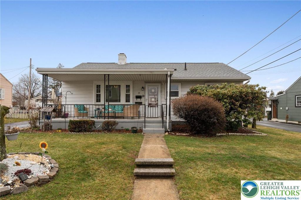 18 South Callowhill Street, Topton Boro, PA 19562