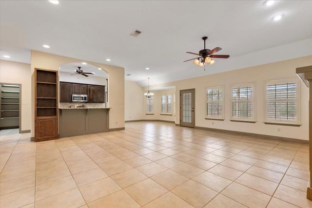 106 Spring MDW, Bastrop, TX 78602