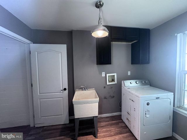 1721 BIDEN LN, Williamstown, NJ 08094