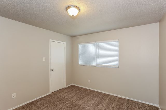 7601 Southbridge Lane, Arlington, TX 76002