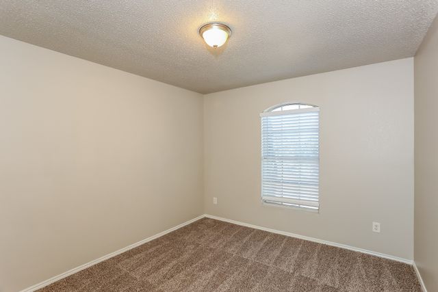 7601 Southbridge Lane, Arlington, TX 76002