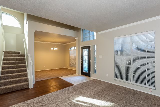 7601 Southbridge Lane, Arlington, TX 76002