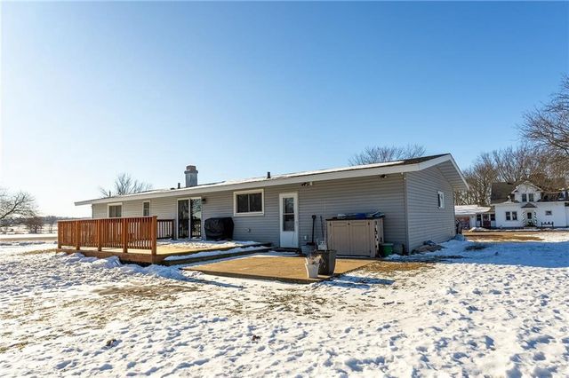 21 Pearl Street, Taylor, WI 54659