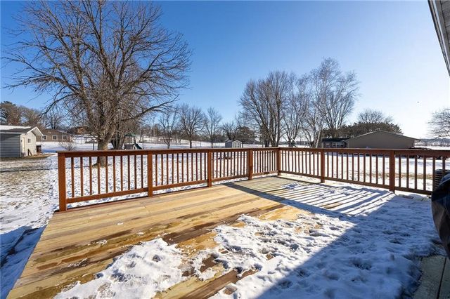 21 Pearl Street, Taylor, WI 54659