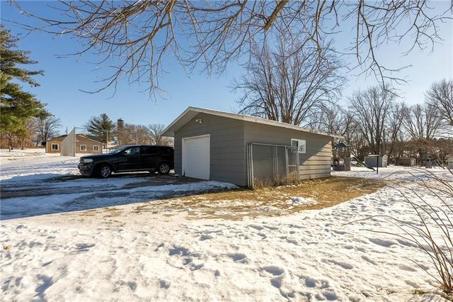 21 Pearl Street, Taylor, WI 54659