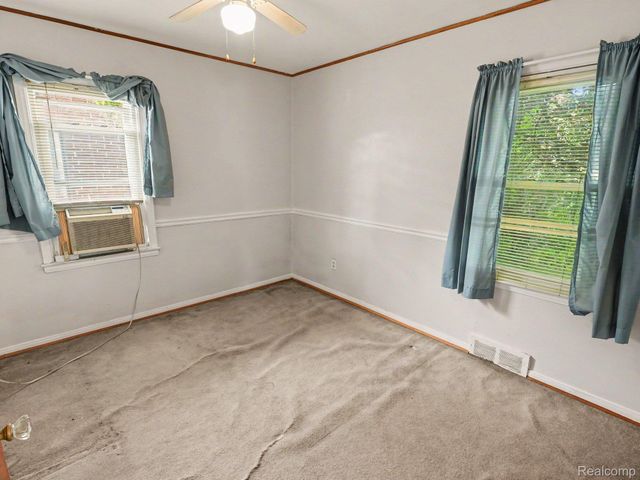 6350 Robinson Avenue, Allen Park, MI 48101