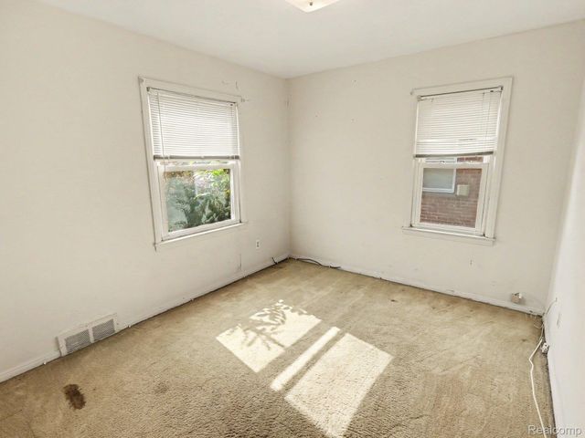6350 Robinson Avenue, Allen Park, MI 48101