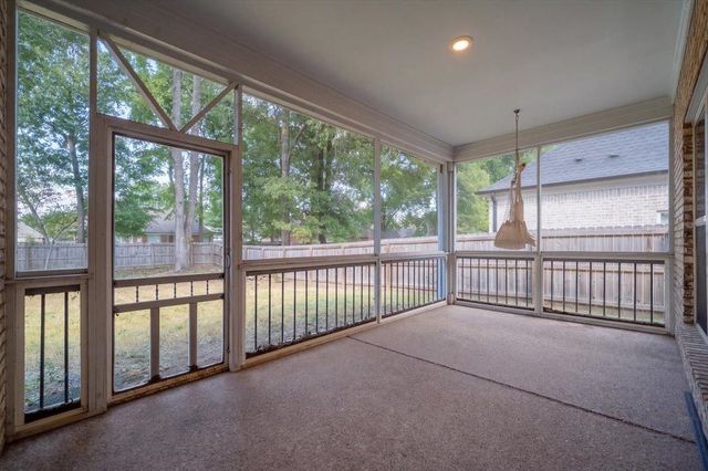7916 COUNTRY LAKE DR, Bartlett, TN 38133