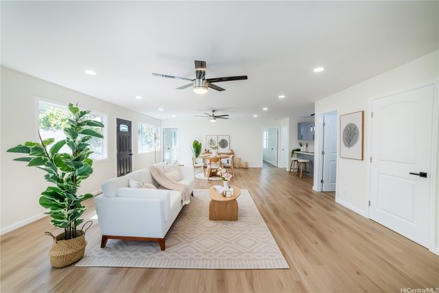 837 Oneawa Street, Kailua, HI 96734