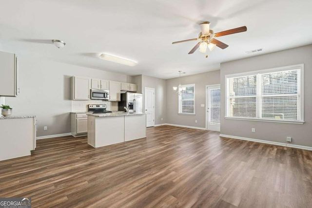 3249 GARDEN GLADE Lane, Stonecrest, GA 30038