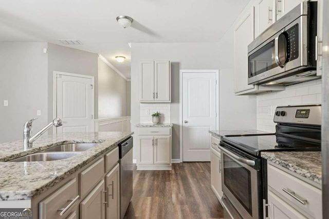 3249 GARDEN GLADE Lane, Stonecrest, GA 30038