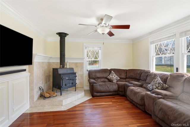 3617 Cooper St, Mohegan Lake, NY 10547