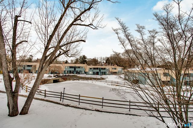 1452 Melville Avenue 1452, Fairfield, CT 06825