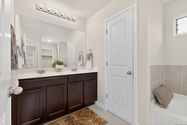 4807 Theralite Trail, San Antonio, TX 78253