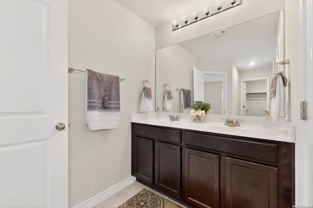 4807 Theralite Trail, San Antonio, TX 78253