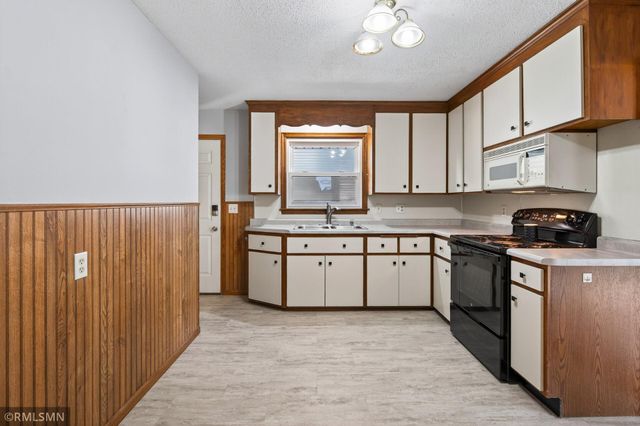 1846 7th Street, White Bear Lake, MN 55110