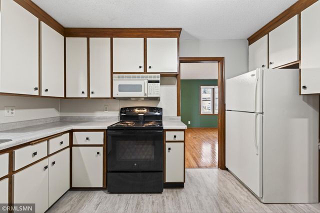 1846 7th Street, White Bear Lake, MN 55110