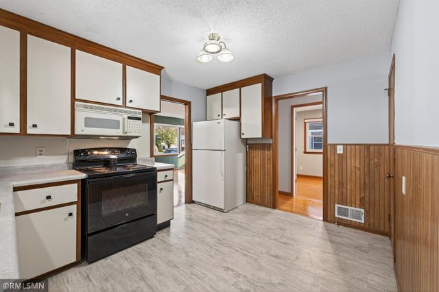 1846 7th Street, White Bear Lake, MN 55110