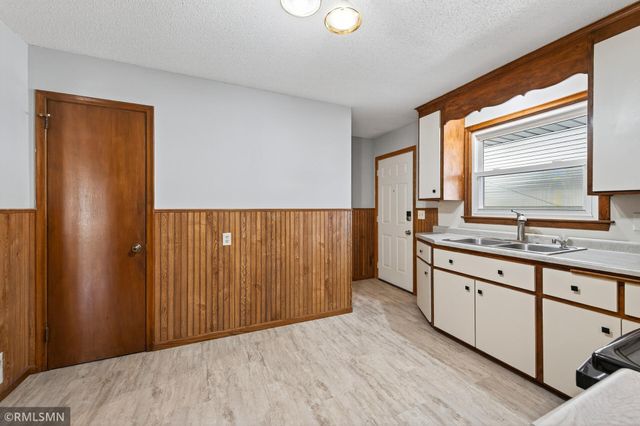 1846 7th Street, White Bear Lake, MN 55110