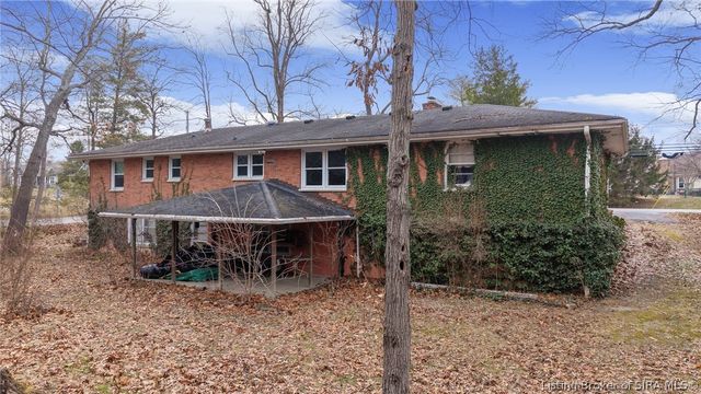 3801 Chapel Lane, New Albany, IN 47150